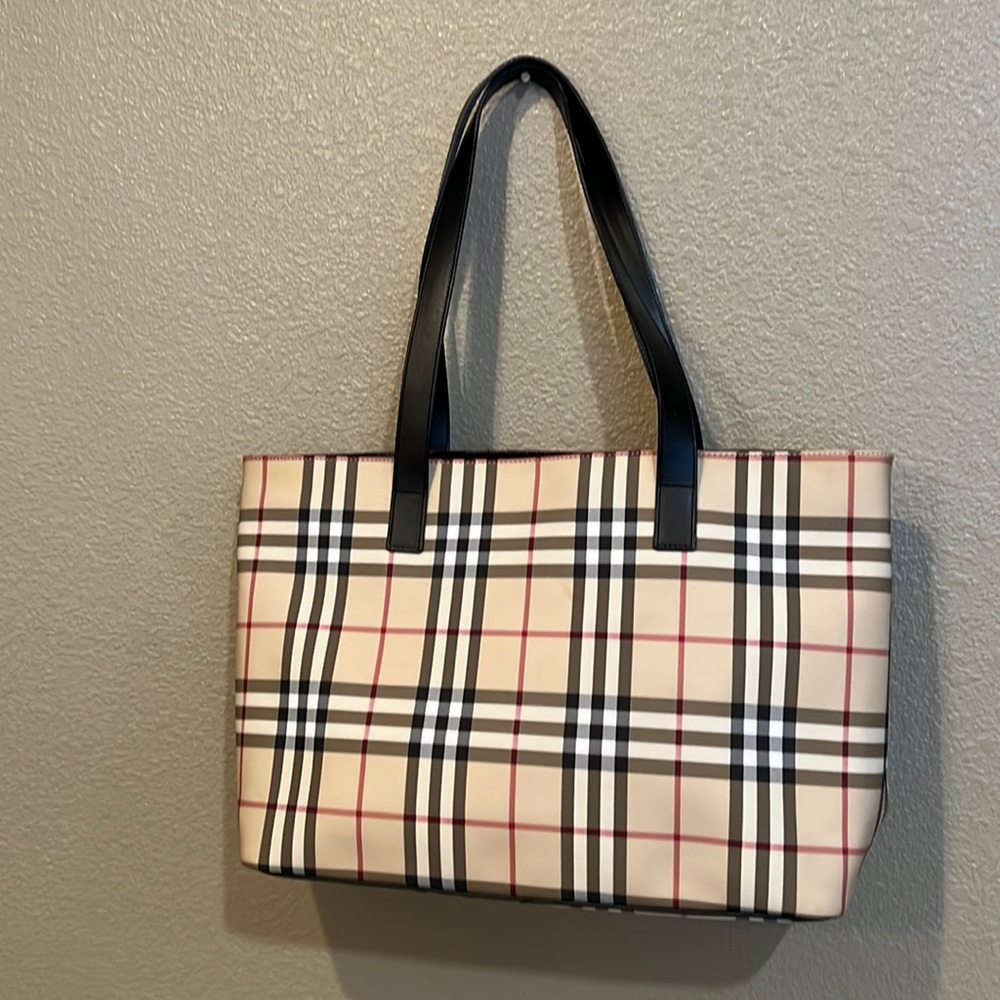 Burberry tote